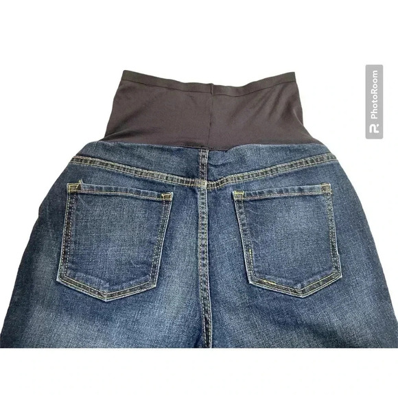 Old Navy Women’s Maternity Stretchy Capri Denim Full Panel. Size 4 - Picture 4 of 7